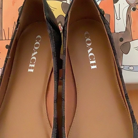 Coach Chelsea Monogram Flats 🖤🖤🖤🖤 - Picture 2 of 10